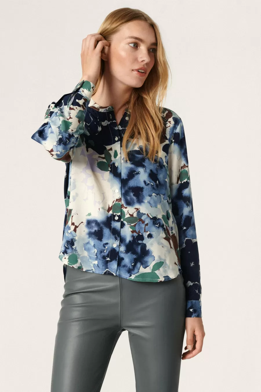 Soaked in Luxury SLAhnita Shirt | Shirts & Blouses