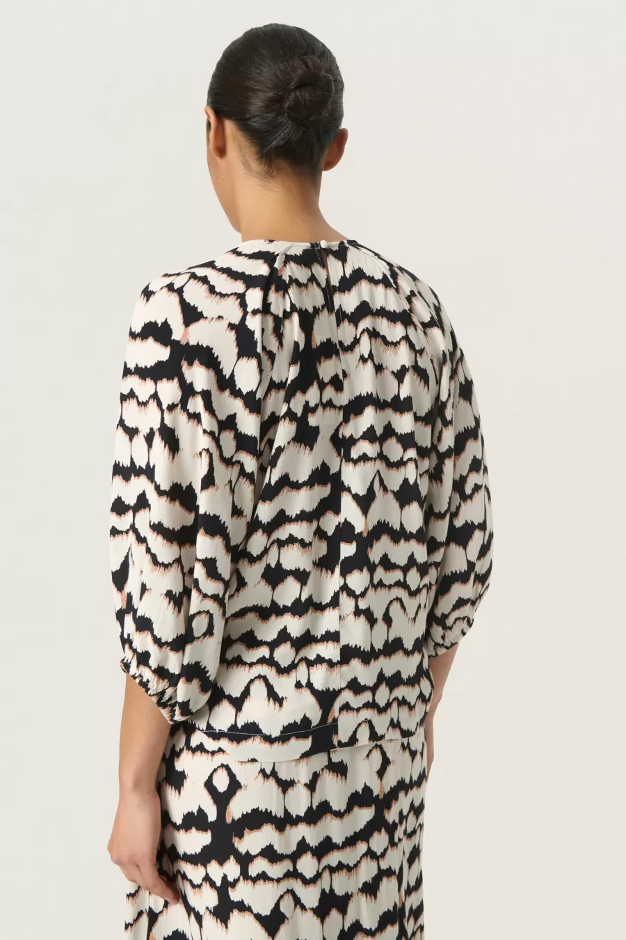Soaked in Luxury SLAlize Blouse | Shirts & Blouses