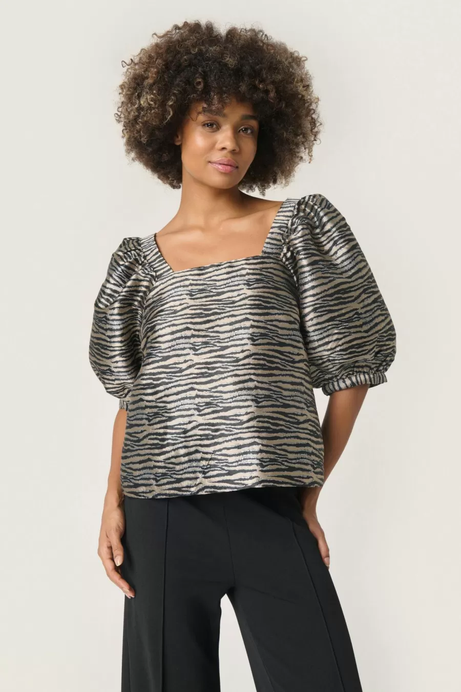 Soaked in Luxury SLElowen Blouse | Occasionwear | Online Exclusive