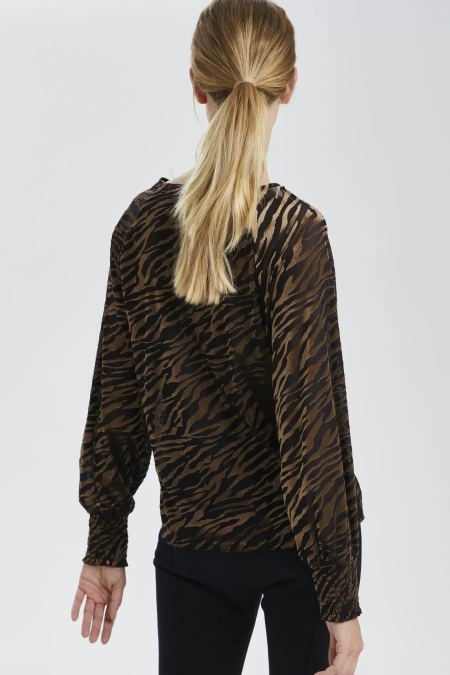 Soaked in Luxury SLElwyn Blouse LS | Shirts & Blouses