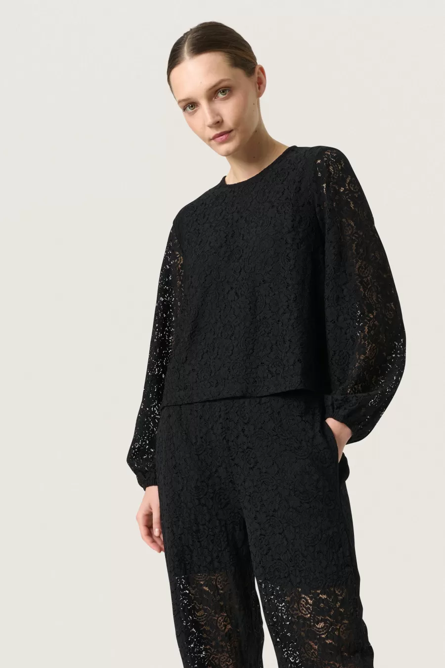 Soaked in Luxury SLHenni Blouse | Occasionwear | Online Exclusive