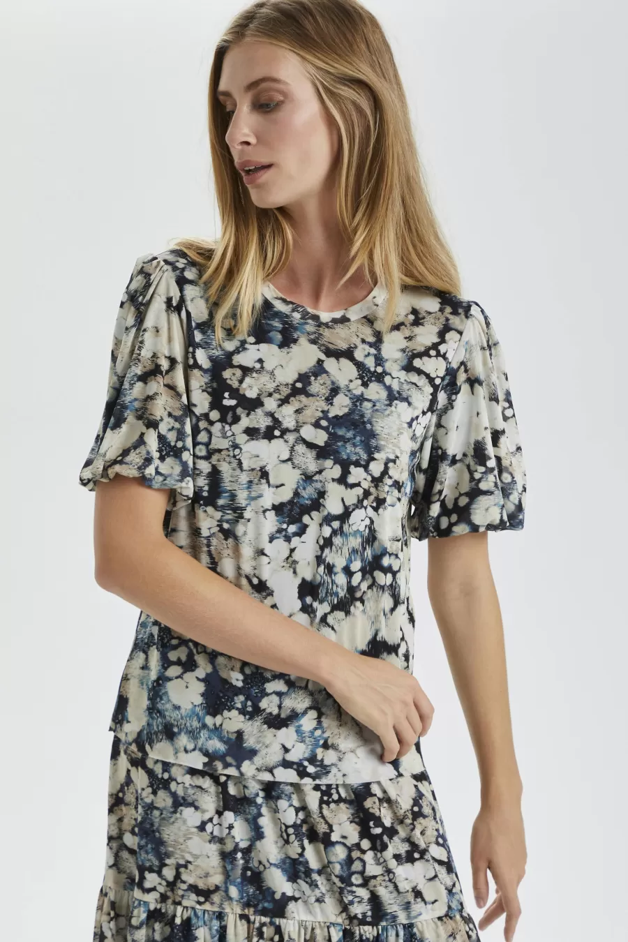 Soaked in Luxury SLIla T-shirt | T-shirts & Tops