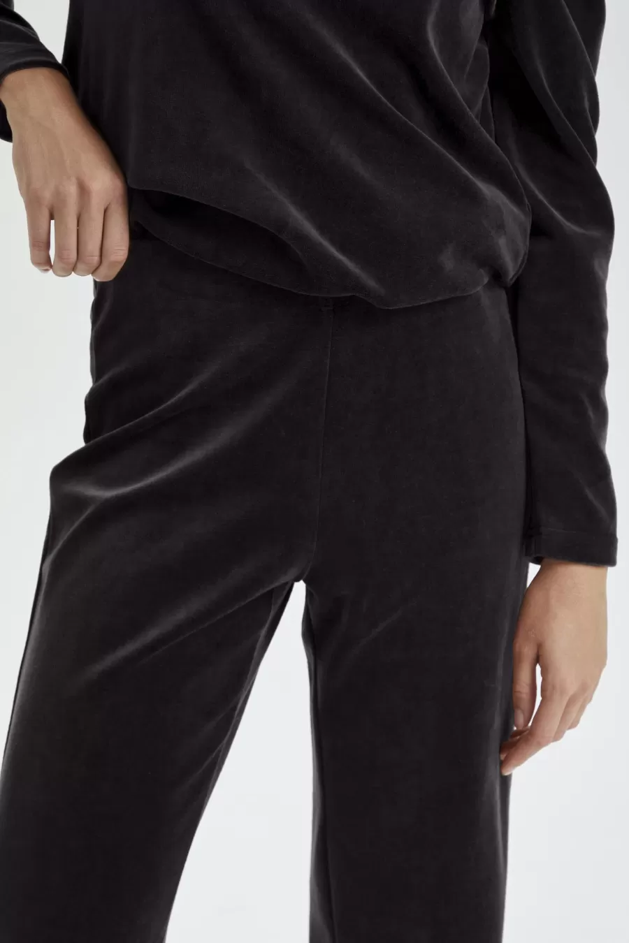 Soaked in Luxury SLVelvetina Trousers | Pants