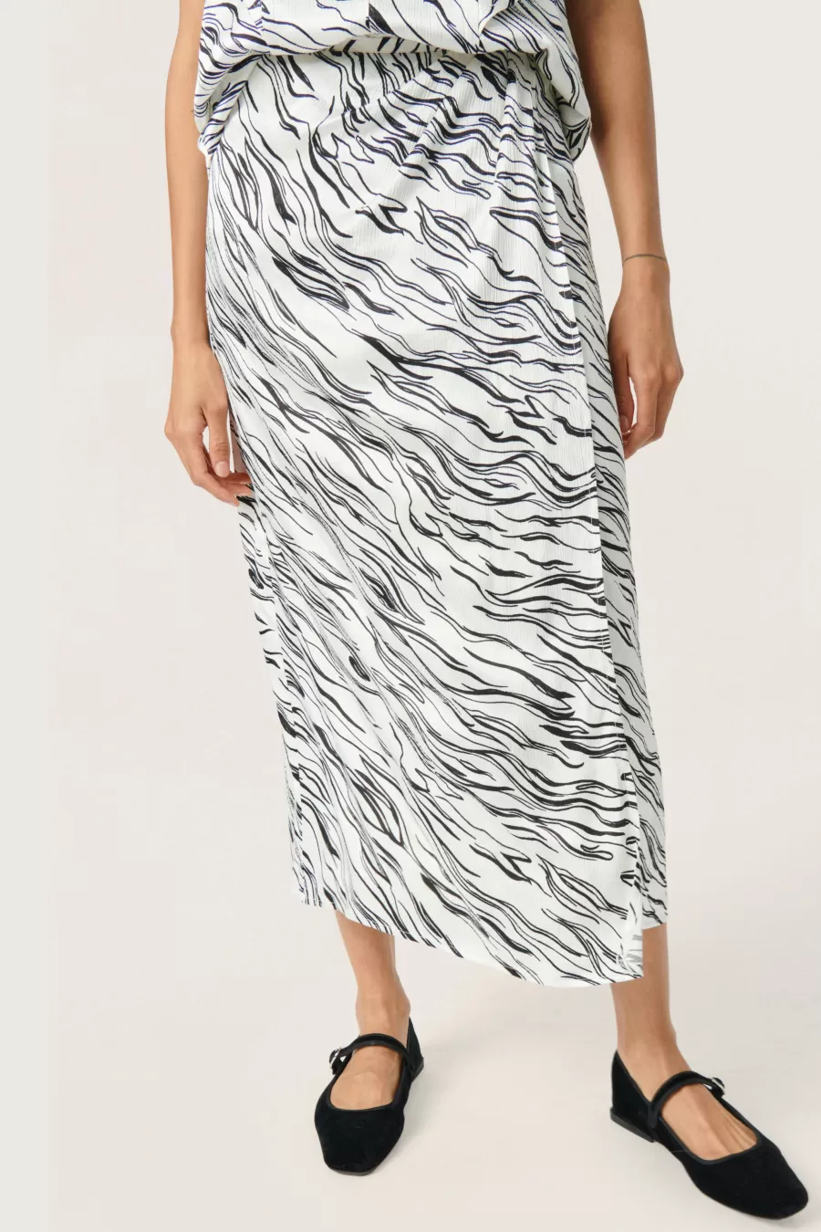 Soaked in Luxury SLVinka Skirt | Occasionwear | Skirts